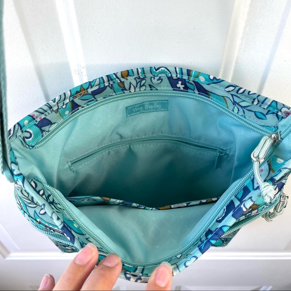 Vintage Vera Bradley Lighten Up Travel Ready CB Blue Daisy & Paisley Purse. - Picture 6 of 14